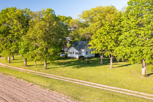 30624 Gils Road, Minier, IL 61759