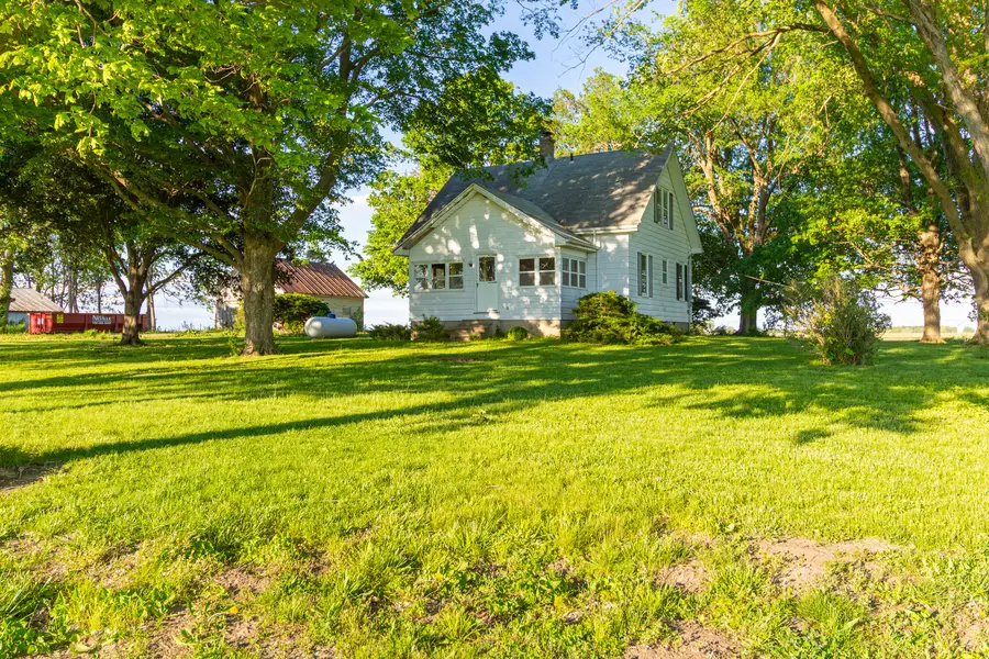 30624 Gils Road, Minier, IL 61759 - #3