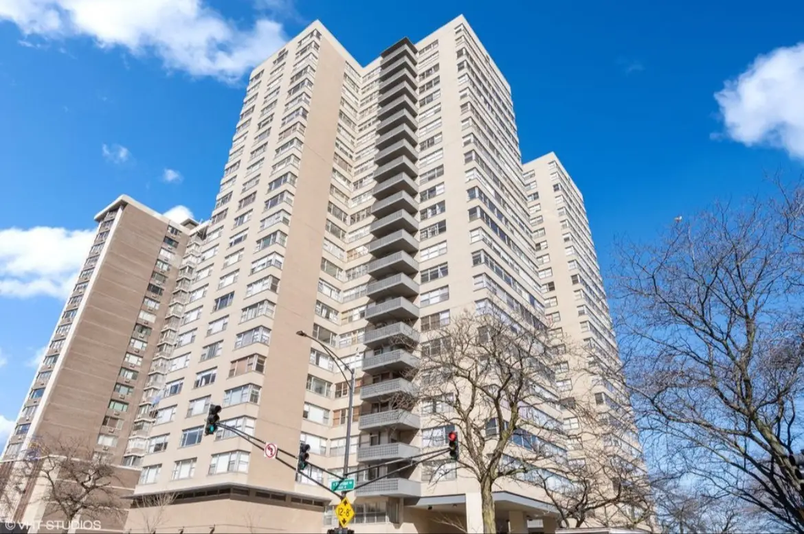 6301 N Sheridan Road #19D, Chicago, IL 60660 - #1