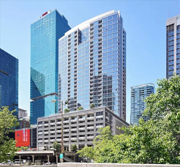 240 E Illinois Street #2401, Chicago, IL 60611