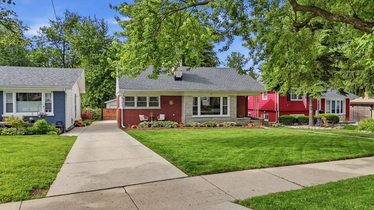 263 Hill Avenue, Glen Ellyn, IL 60137 - #1