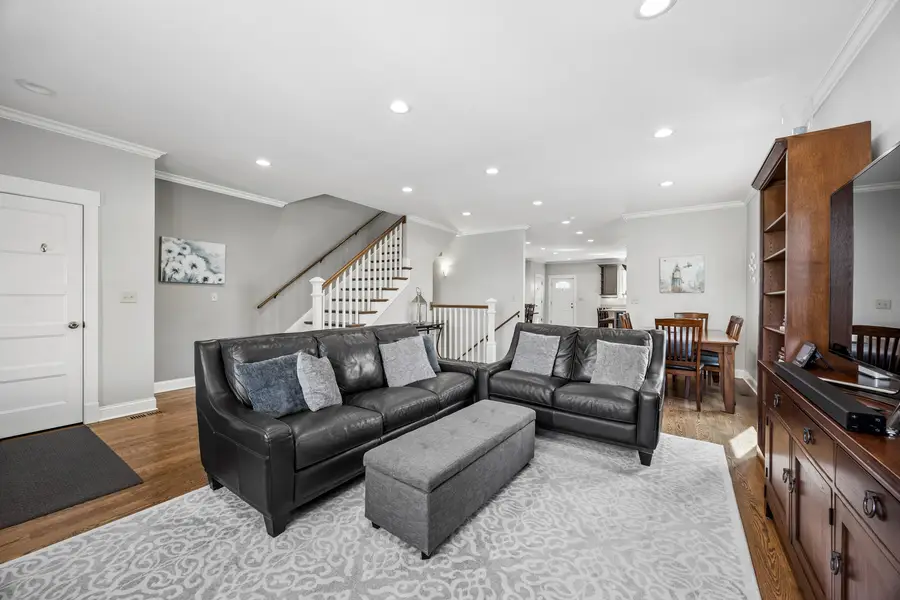 5137 S Mobile Avenue, Chicago, IL 60638 - #2