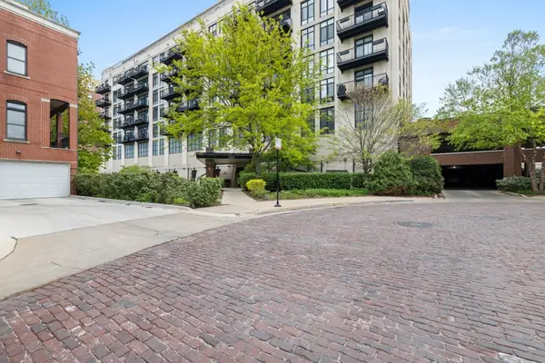 1525 S Sangamon Street #806, Chicago, IL 60608