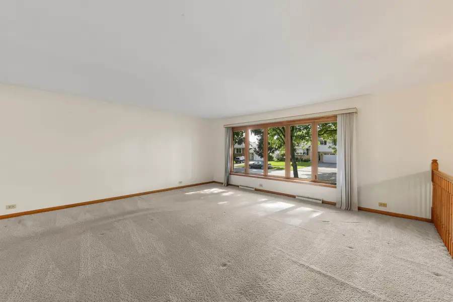 848 S Hillcrest Avenue, Elmhurst, IL 60126 - #2