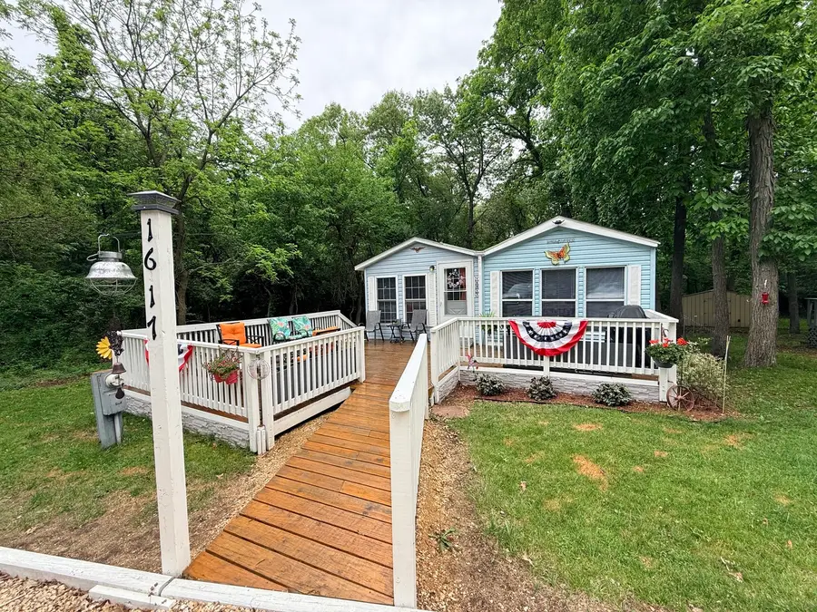 16-17 Woodhaven Lakes, Sublette, IL 61367 - #2