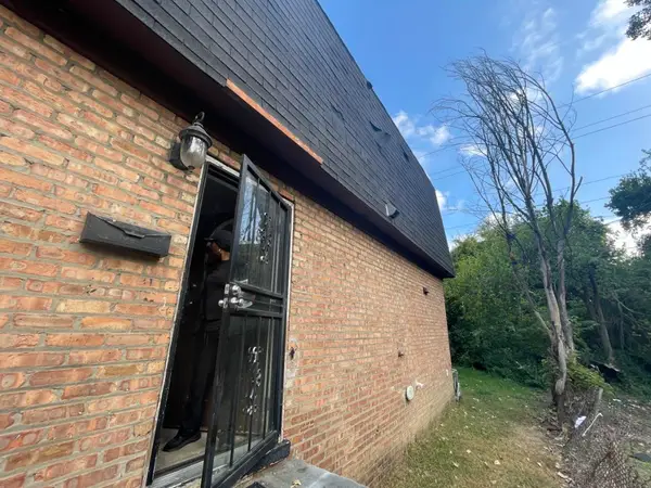 Address Withheld By Seller, Chicago, IL 60621