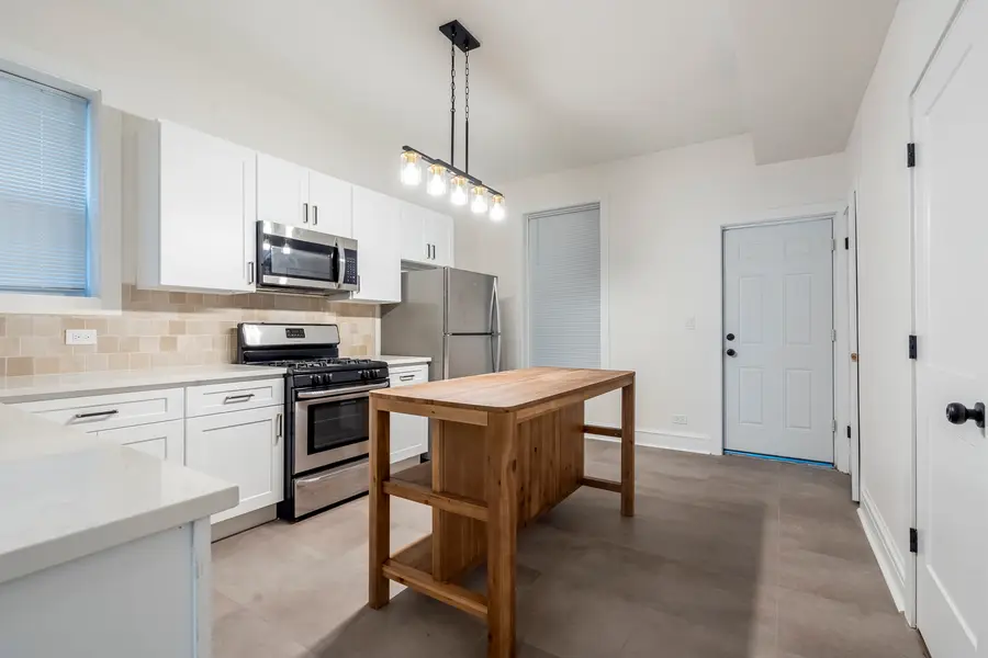 852 N Christiana Avenue, Chicago, IL 60651 - #3