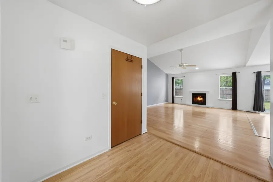 3009 W Sherman Avenue, Waukegan, IL 60085 - #3