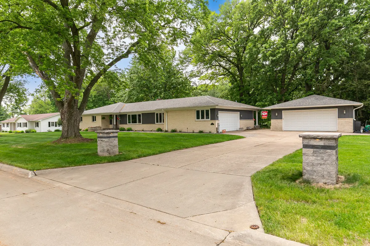 116 Elmhurst Lane, Riverdale, IA 52722 - #1