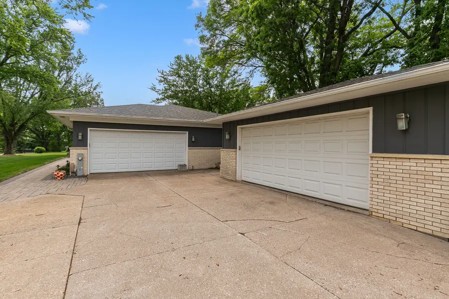 116 Elmhurst Lane, Riverdale, IA 52722 - #2