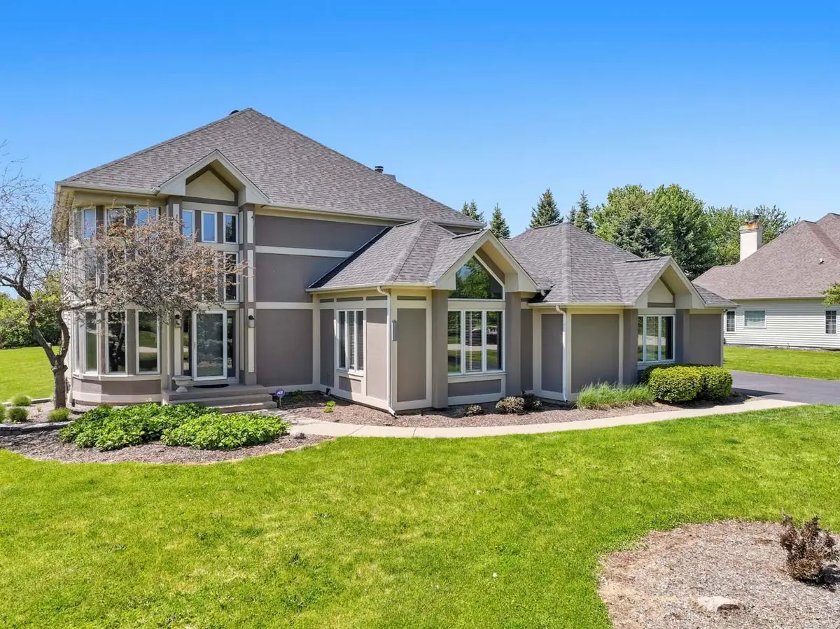 6N274 W Ridgewood Lane, Saint Charles, IL 60175 - #1