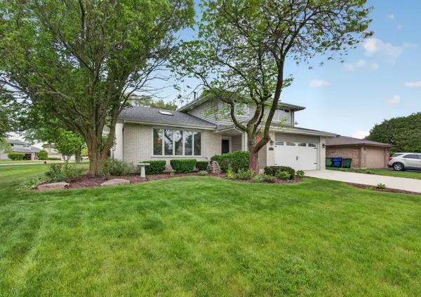 7701 Lakeview Terrace, Frankfort, IL 60423