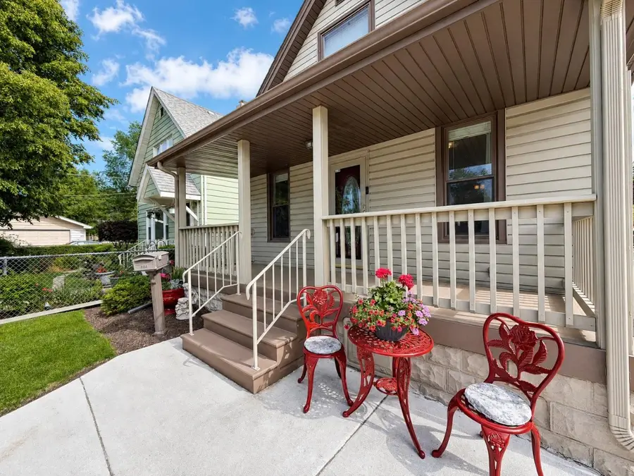 562 Liberty Street, Joliet, IL 60432 - #2
