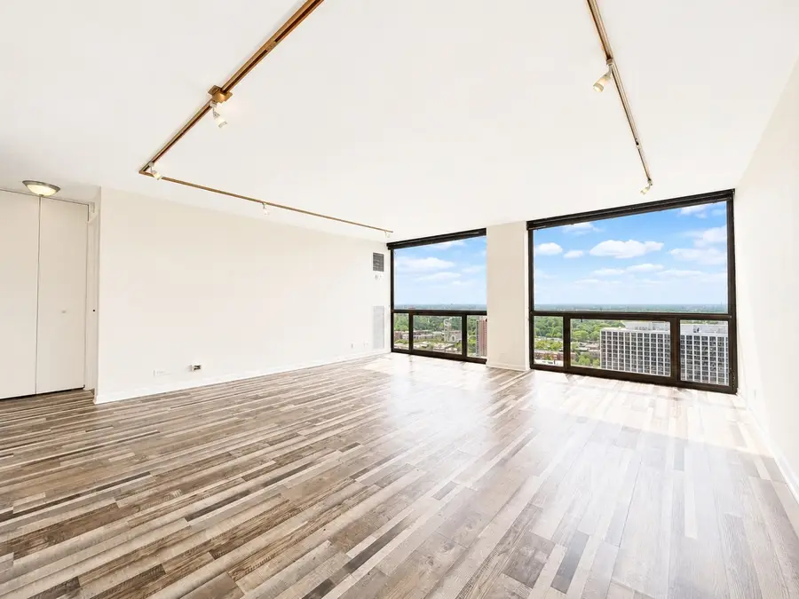 4343 N Clarendon Avenue #2707, Chicago, IL 60613 - #3