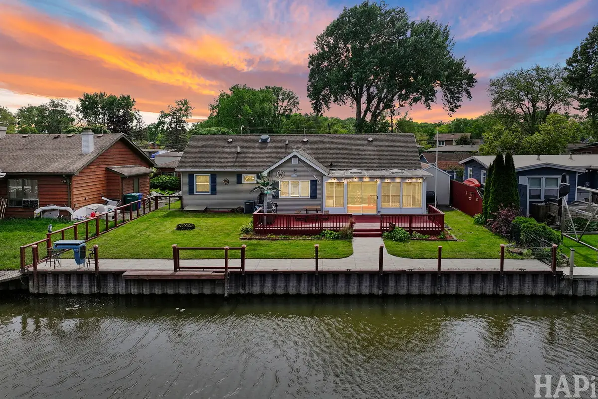 707 Kingston Boulevard, McHenry, IL 60050 - #1