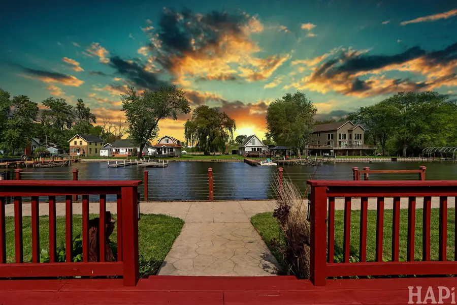 707 Kingston Boulevard, McHenry, IL 60050 - #2