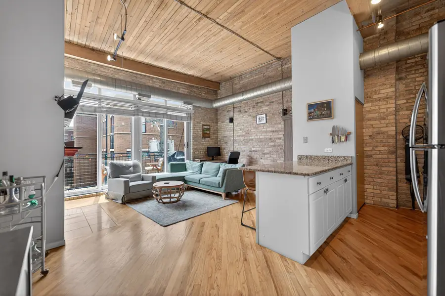 2333 W Saint Paul Avenue #300, Chicago, IL 60647 - #2