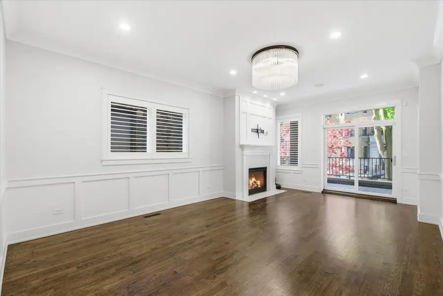 850 W Lill Avenue #1, Chicago, IL 60614 - #3