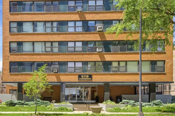 6118 N Sheridan Road #106, Chicago, IL 60660