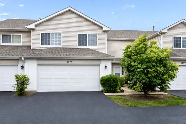1673 Waterford Road, North Aurora, IL 60542