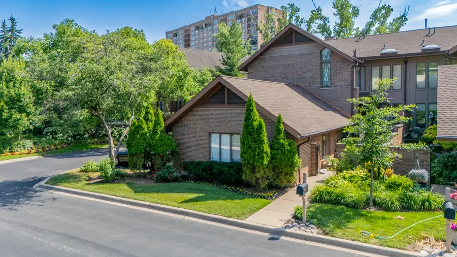 1210 Hawthorne Lane #1, Hinsdale, IL 60521 - #1