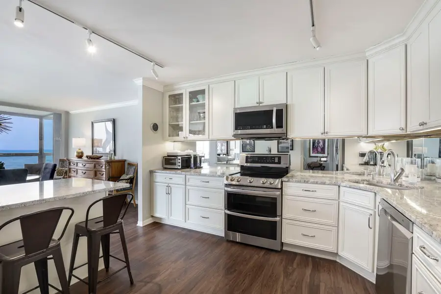 1500 Sheridan Road #7E, Wilmette, IL 60091 - #3