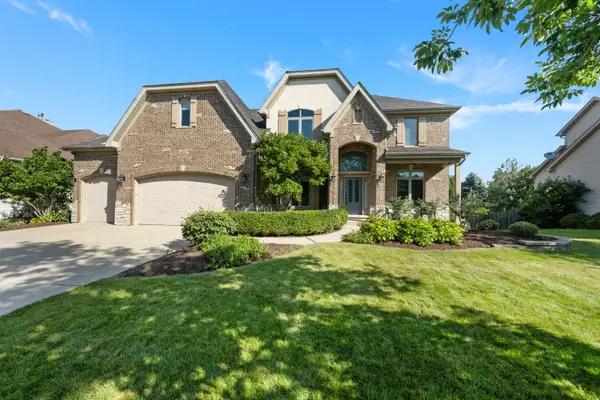 402 Deerfield Drive, Oswego, IL 60543