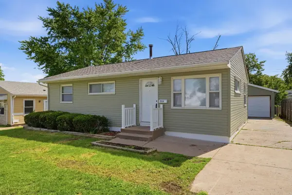 2519 N Fairmount Street, Davenport, IA 50804