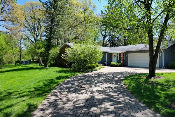 1 Sunset Avenue, West Chicago, IL 60185