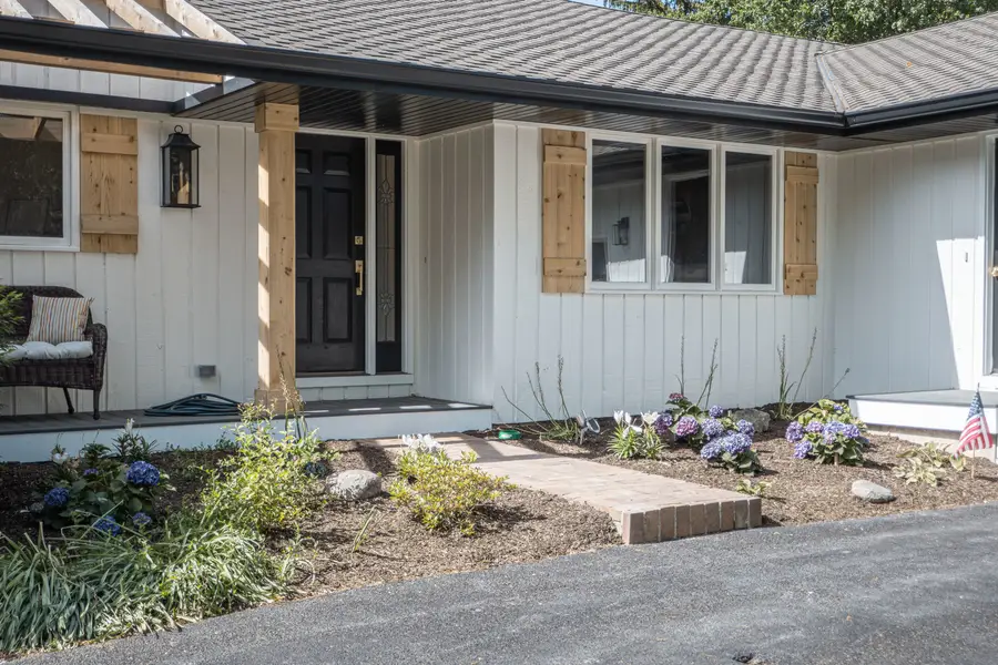 36 Winthrop New Road, Sugar Grove, IL 60554 - #2
