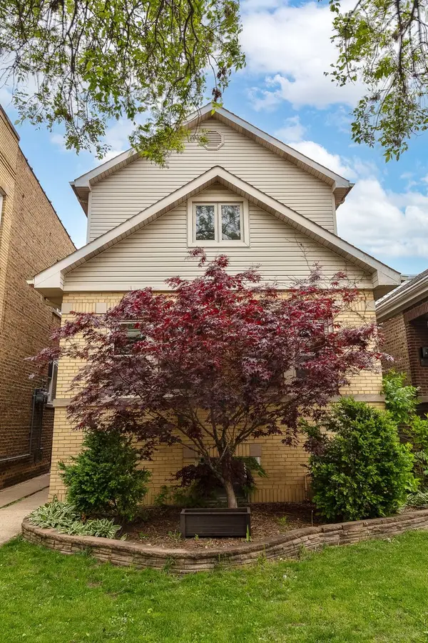 5451 N Lynch Avenue, Chicago, IL 60630
