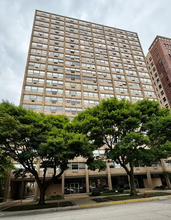5530 S South Shore Drive #6B, Chicago, IL 60637