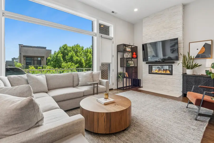 1536 W Walton Street #3, Chicago, IL 60642 - #3