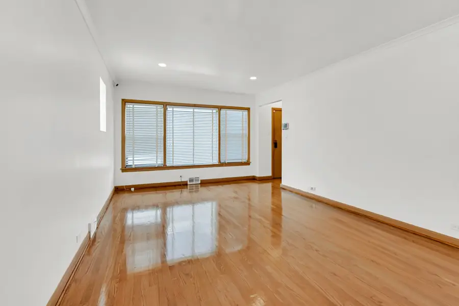 8242 S Damen Avenue, Chicago, IL 60620 - #3