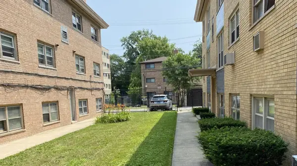 9215 S Cottage Grove Avenue #2W, Chicago, IL 60619