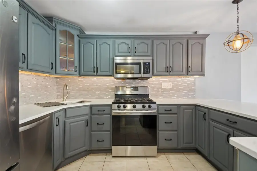 3950 N Lake Shore Drive #205A, Chicago, IL 60613 - #2