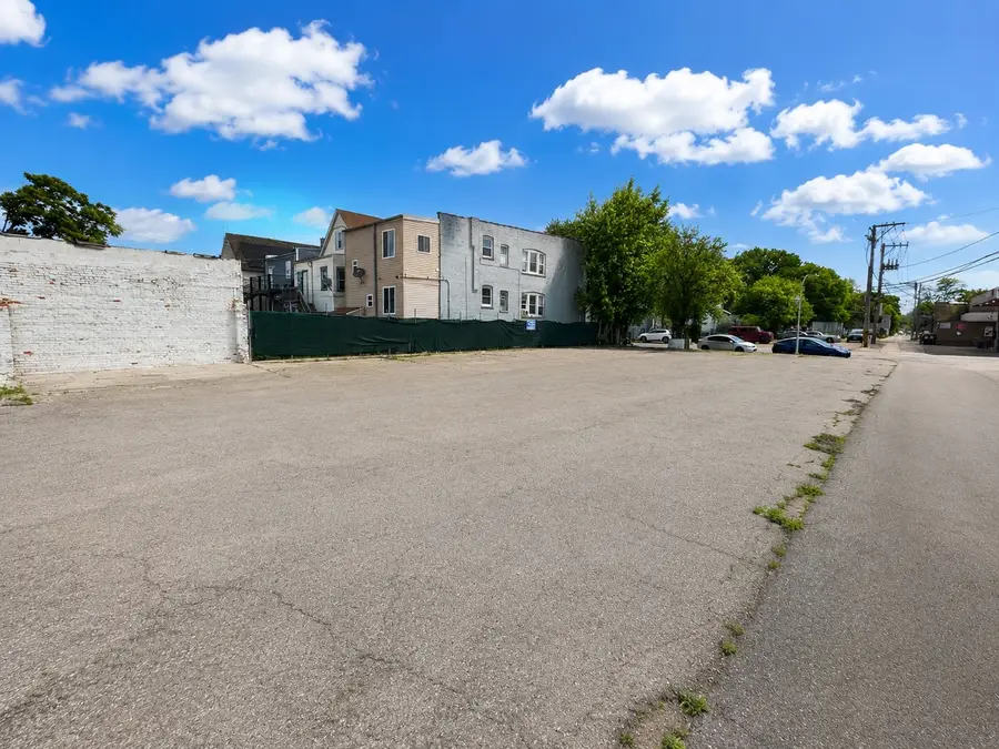 1618 N Central Park Avenue, Chicago, IL 60647 - #2