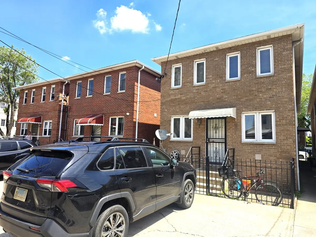 2604 S Emerald Avenue #C, Chicago, IL 60616 - #1