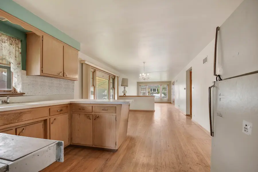 843 W 34th Place, Chicago, IL 60608 - #2