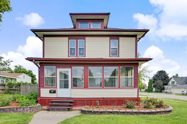 502 6th Avenue, Dewitt, IA 52742