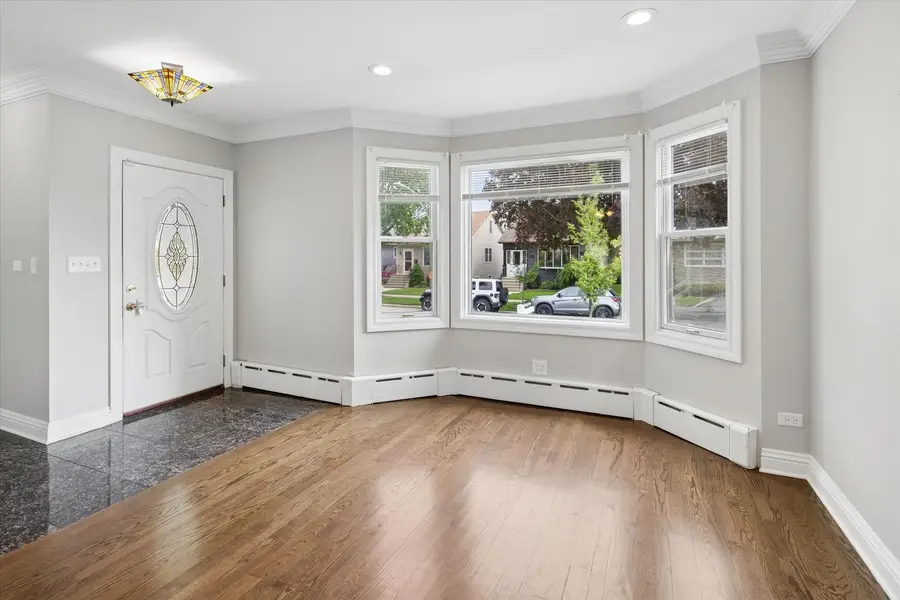5836 N Manton Avenue, Chicago, IL 60646 - #2