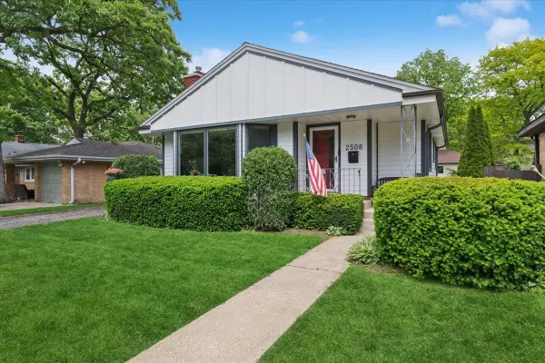 2508 W Sibley Street, Park Ridge, IL 60068