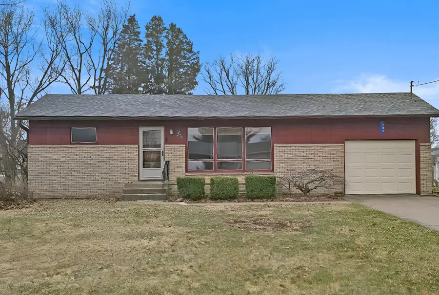 302 Garrett Street, Sherrard, IL 61281 - #2