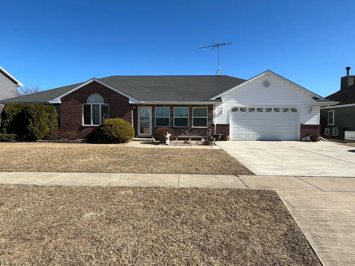315 Coaler Drive, Coal City, IL 60416 - #1