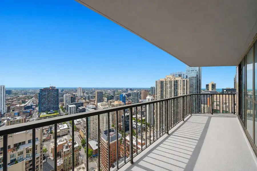 10 E Ontario Street #4506, Chicago, IL 60611 - #2
