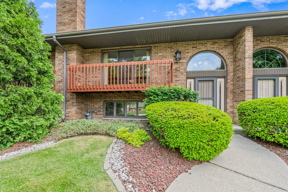 1109 Warner Avenue, Lemont, IL 60439 - #1