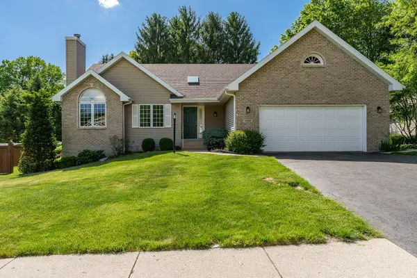 1350 Featherstone Road, Rockford, IL 61107