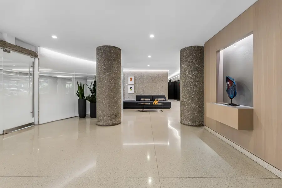 200 E Delaware Place #4DE, Chicago, IL 60611 - #3