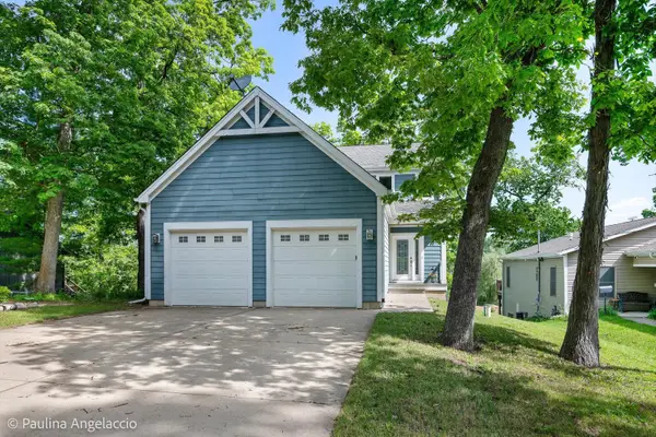 132 Longwood Drive, Ingleside, IL 60041