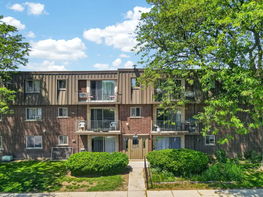 571 Fairway View Drive #3K, Wheeling, IL 60090 - #2